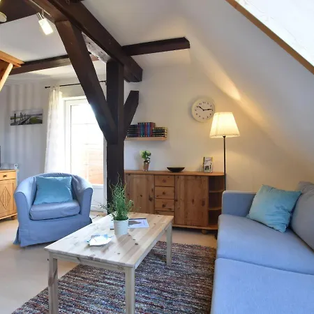 Apartment By The Sea In *