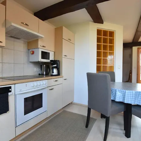 Apartment By The Sea In